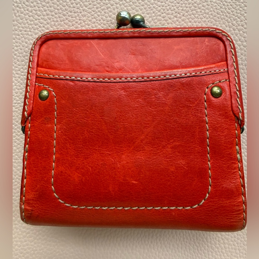 Coach Legacy kisslock turnlock wallet red - Picture 4 of 8